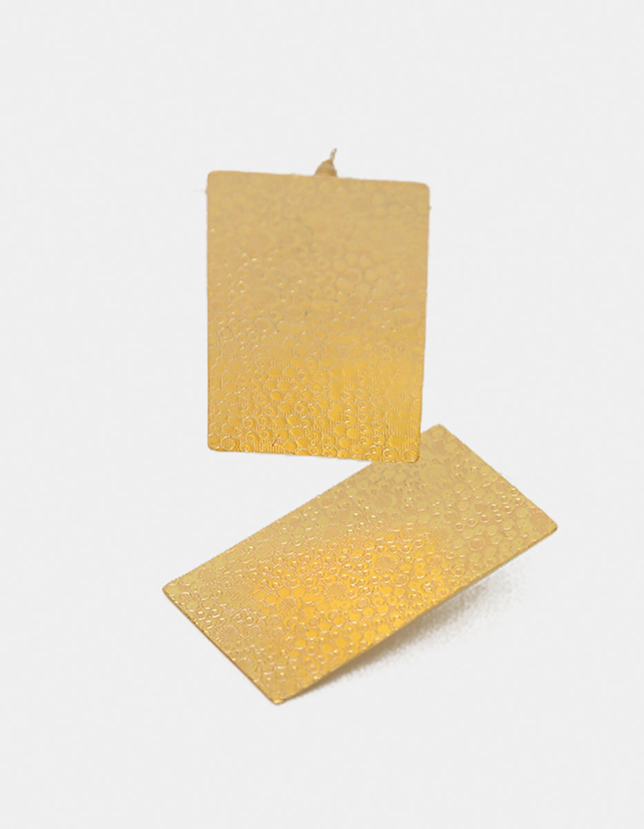 Aretes rectangulares de metal noble con gold-filled en acabado mate Golden Chic