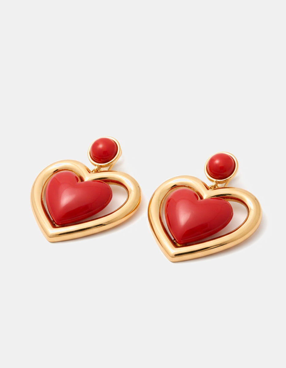 Aretes de bronce en baño de oro con corazón de baquelita roja Love Story