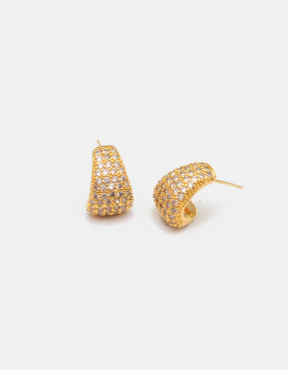 Aretes curvos en baño de oro de 22kt con topacios blancos corte brillante Festive Style