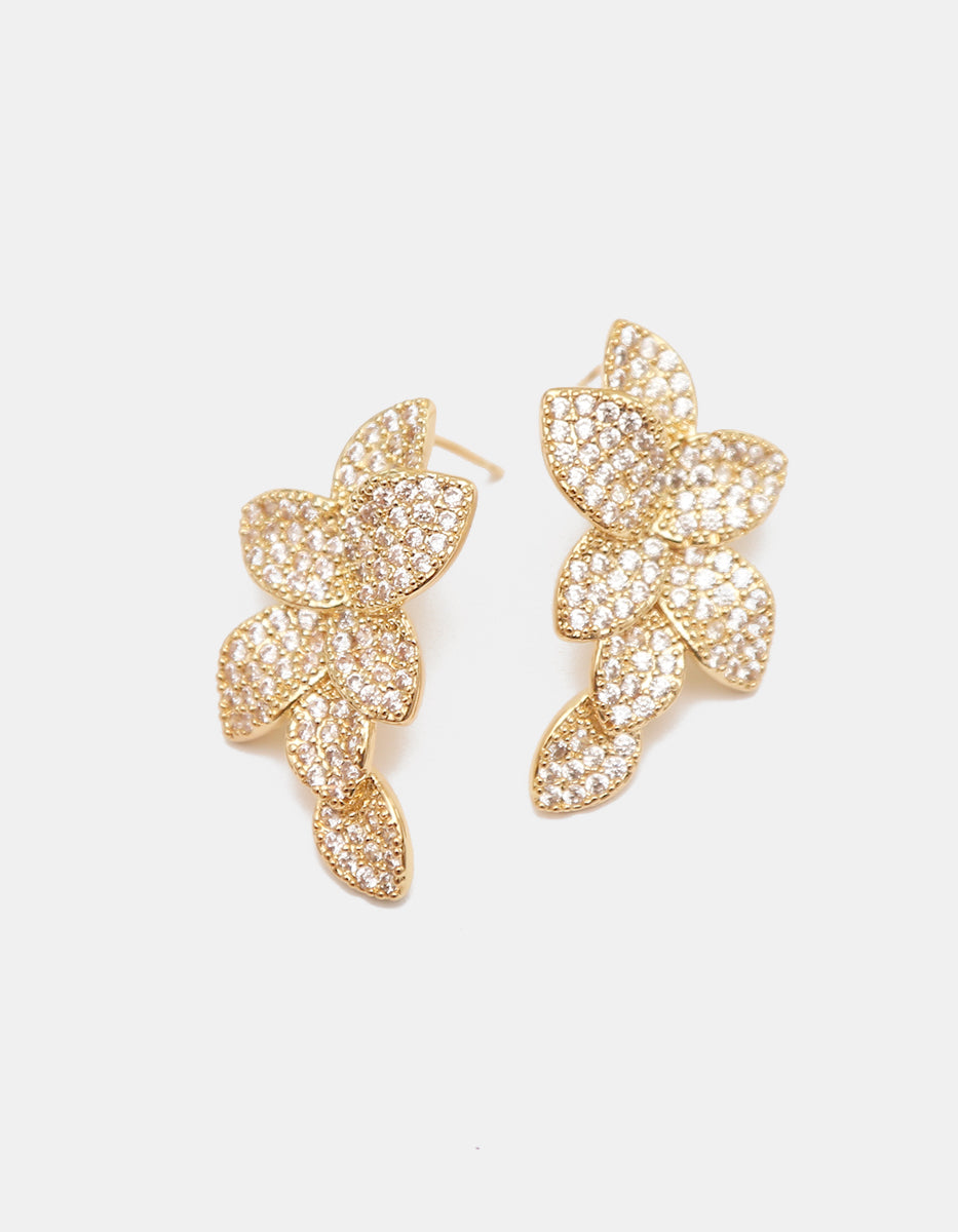 Aretes florales en cascada de bronce en baño de oro de 22kt con topacios blancos en corte brillante Festive Style