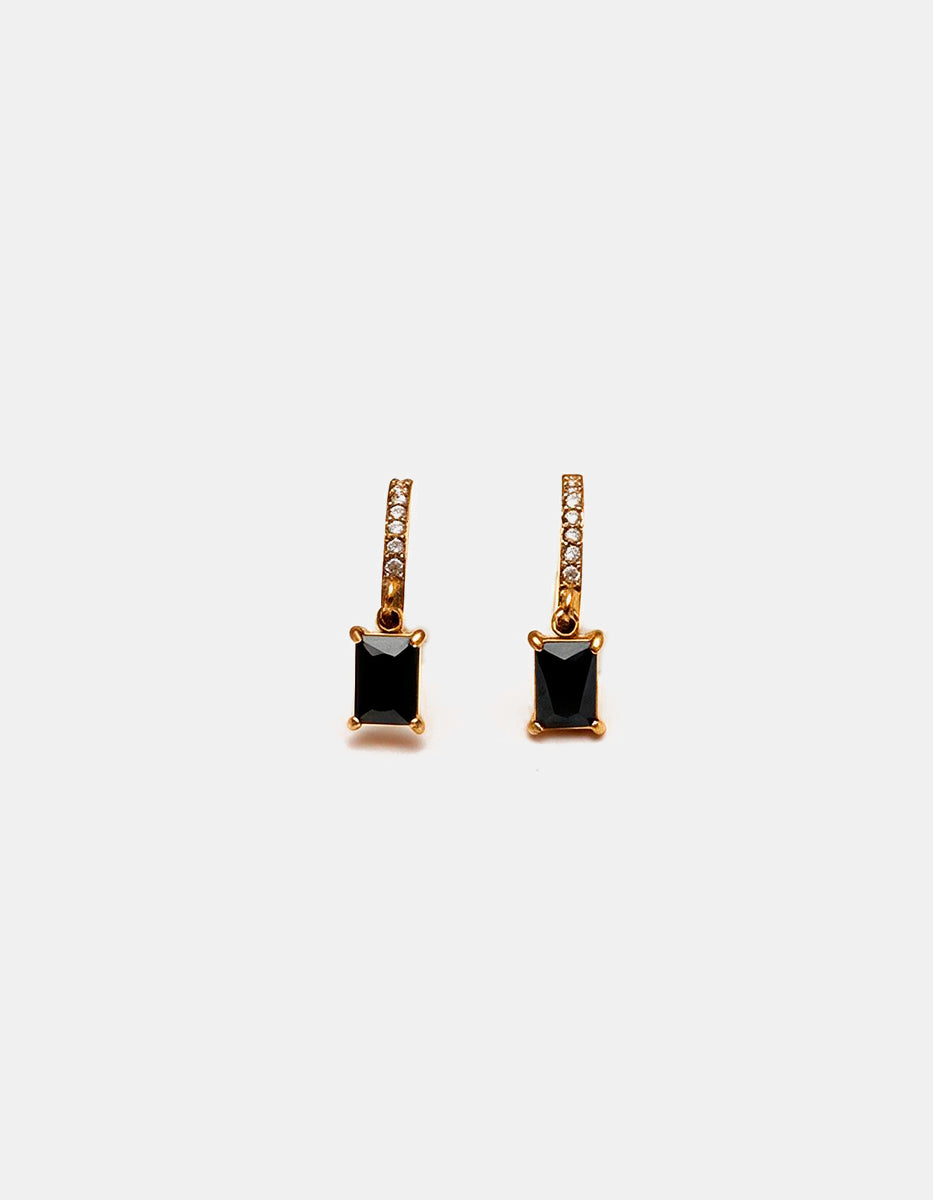 Arracadas de bronce en baño de oro de 22kt con ágata negra corte esmeralda y topacios blancos Festive Style