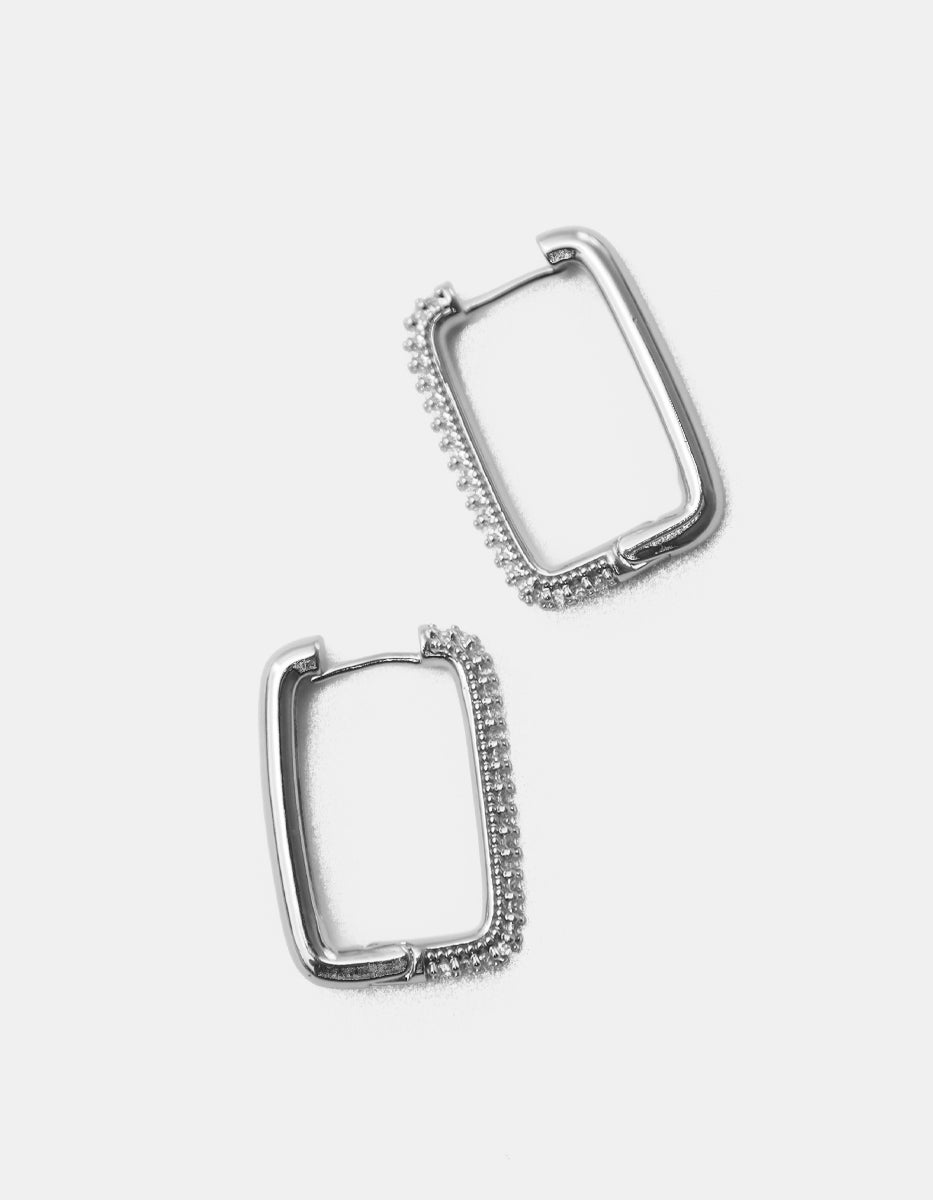 Aretes rectangulares en baño de Platino con topacios blancos en corte brillante Festive Style