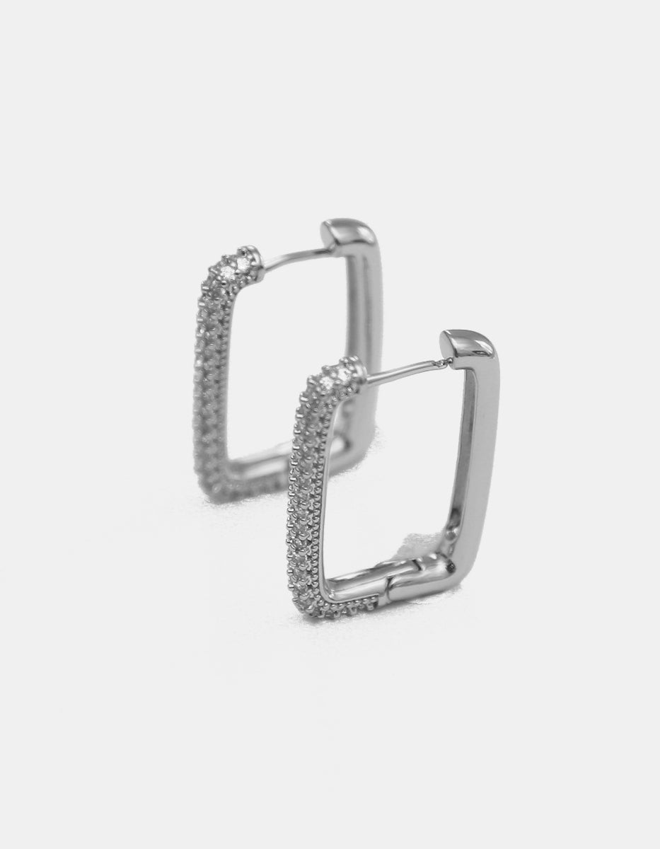 Aretes rectangulares en baño de Platino con topacios blancos en corte brillante Festive Style