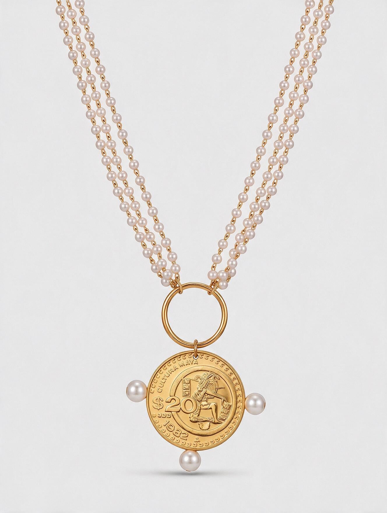 Collar de Perlas Mabe Tejidas con Moneda Cultura Maya 20 Pesos en Baño de Oro de 22kt