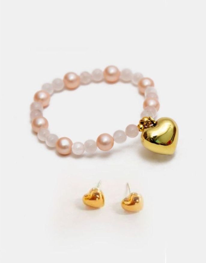 Set de Pulsera de perlas con corazón y broqueles con corazón