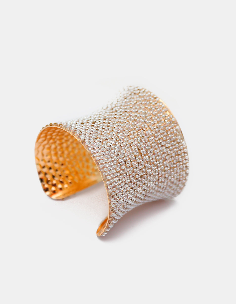 Brazalete de Gold-filled con pavé de microperlas y topacios blancos Ultramar