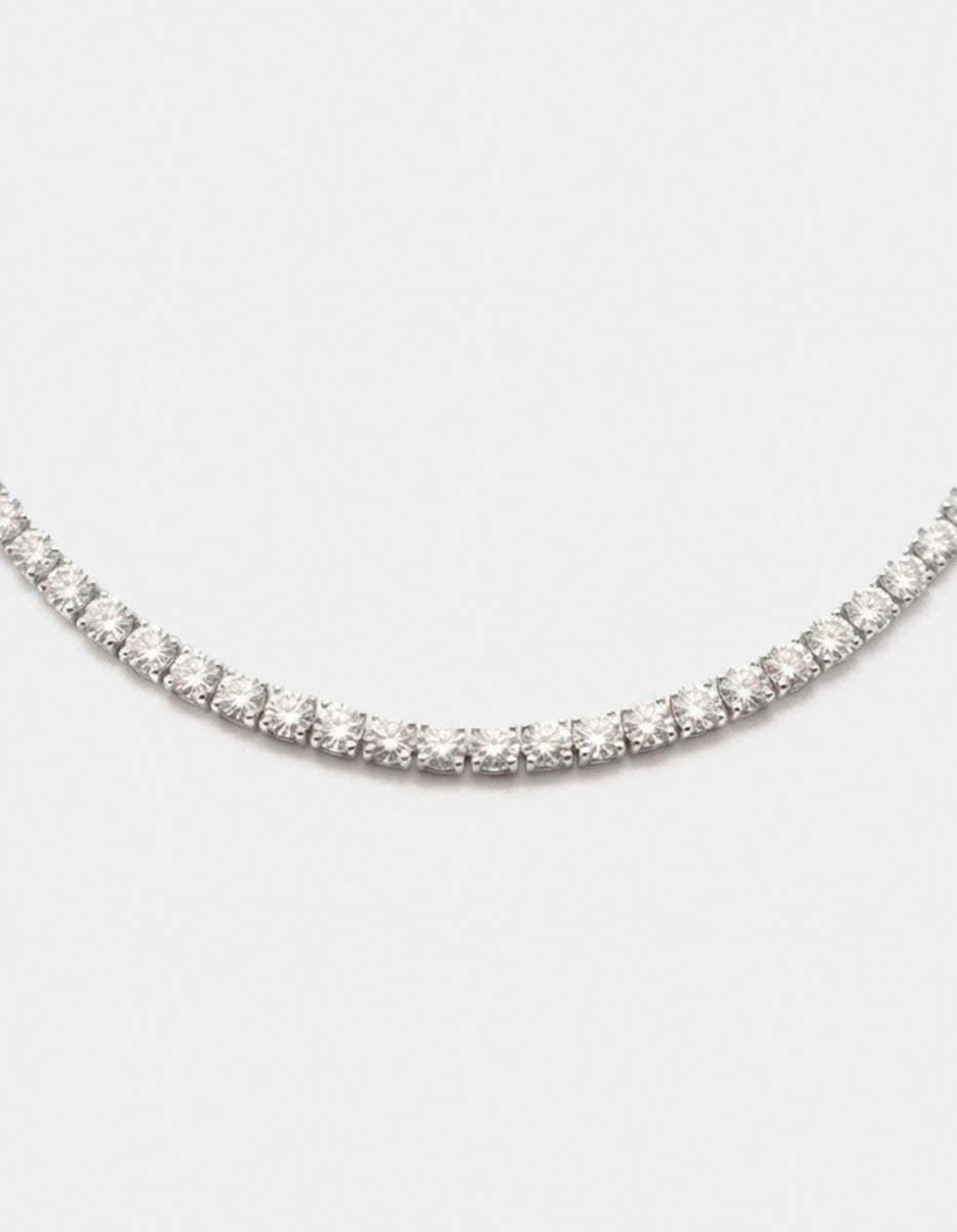 Collar en baño de platino con topacios blancos en corte Asscher Festive Style