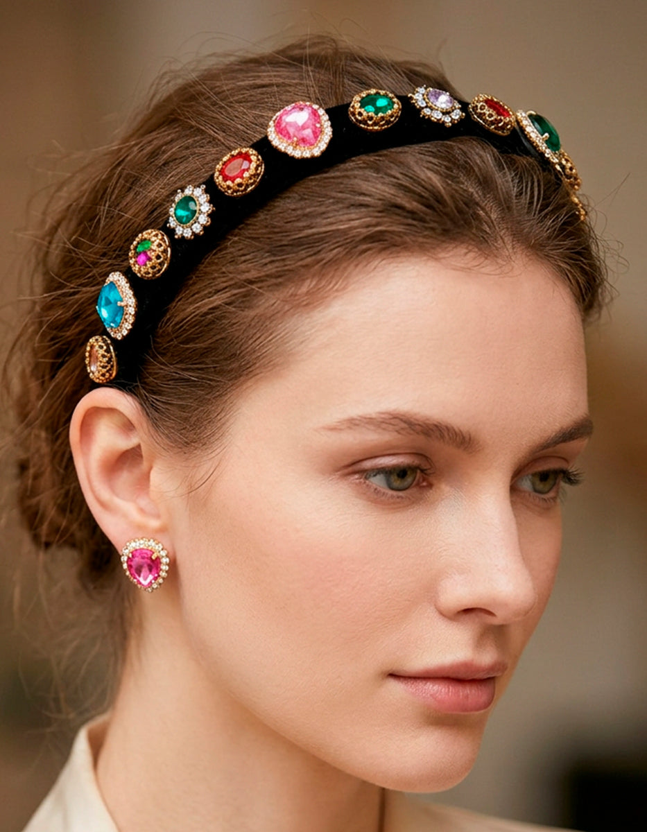 Diadema de terciopelo negro con gemas multicolor vintage