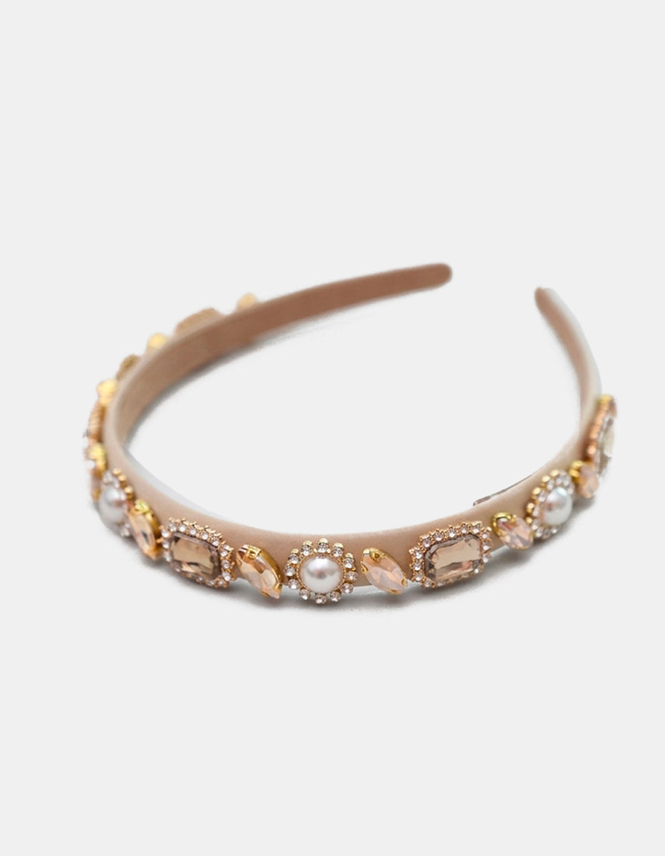 Diadema de terciopelo champagne con gemas doradas y perlas vintage