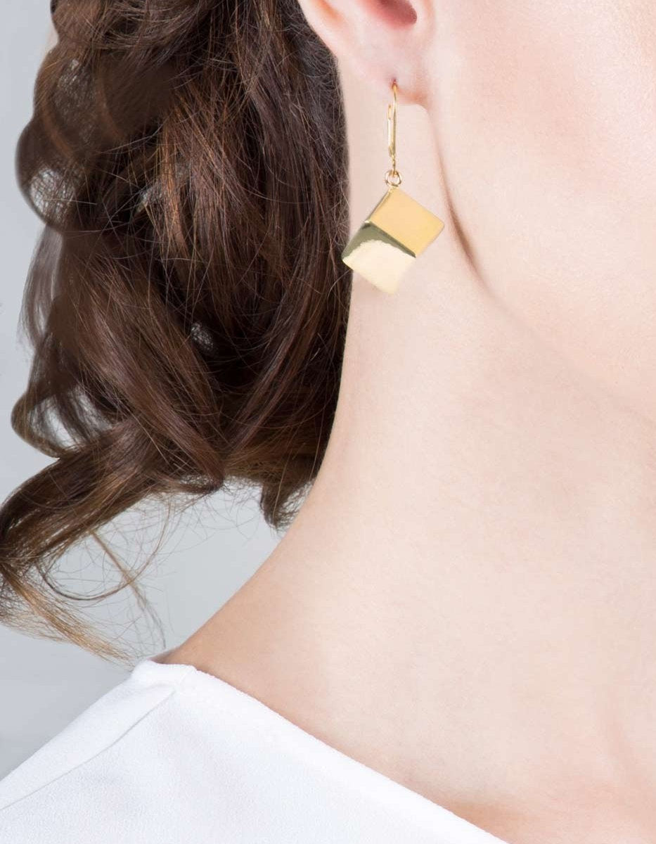 Aretes cubo Mexican Geometry