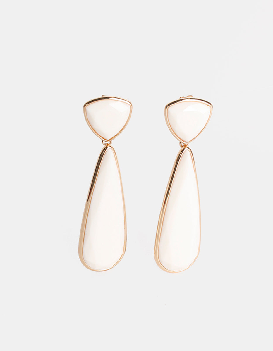 Aretes de oro laminado 18kt con baquelita blanca Mandragora