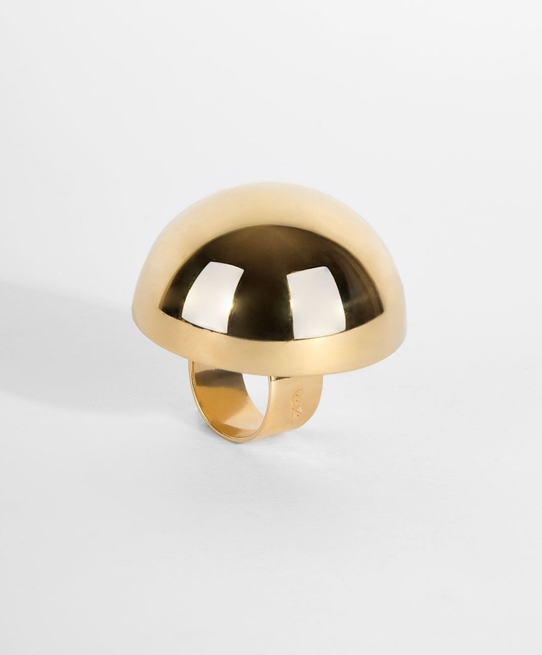 Anillo Media Esfera en Baño de Oro