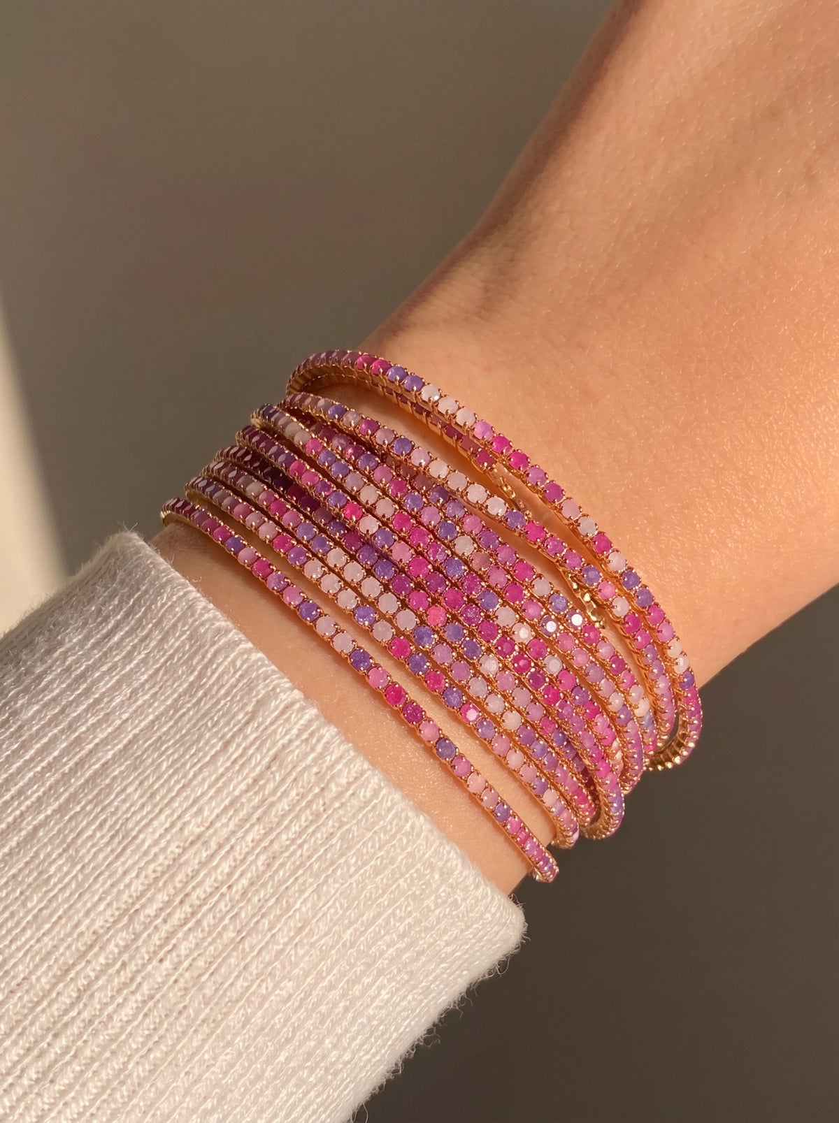 Pulseras de Gold-Filled con Espinolita Magenta Vibrante & Malva