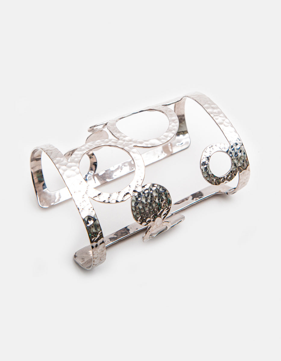 Brazalete de Bronce con Baño de Rodio Martelinado Creta