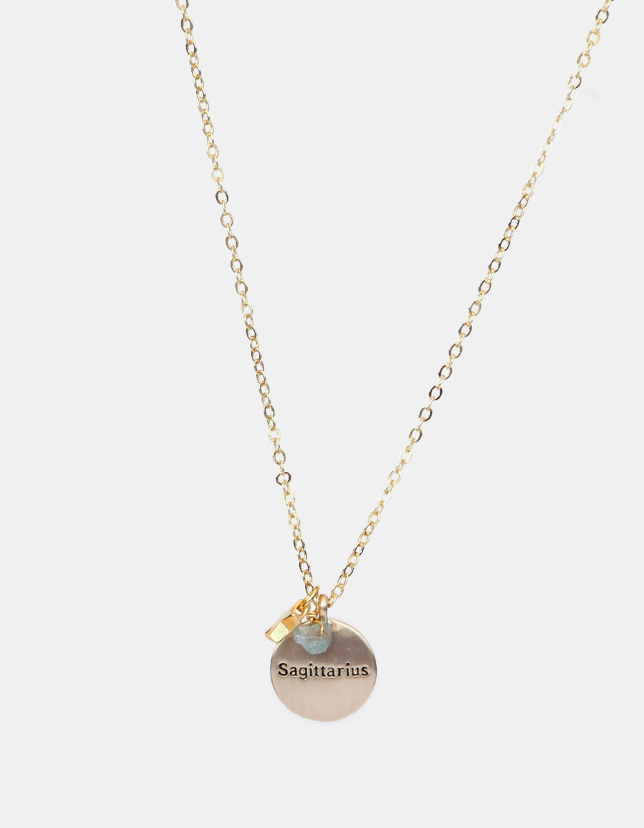 Collar de bronce con dije Sagitario en baño de oro laminado mate y topacios blancos Zodiac