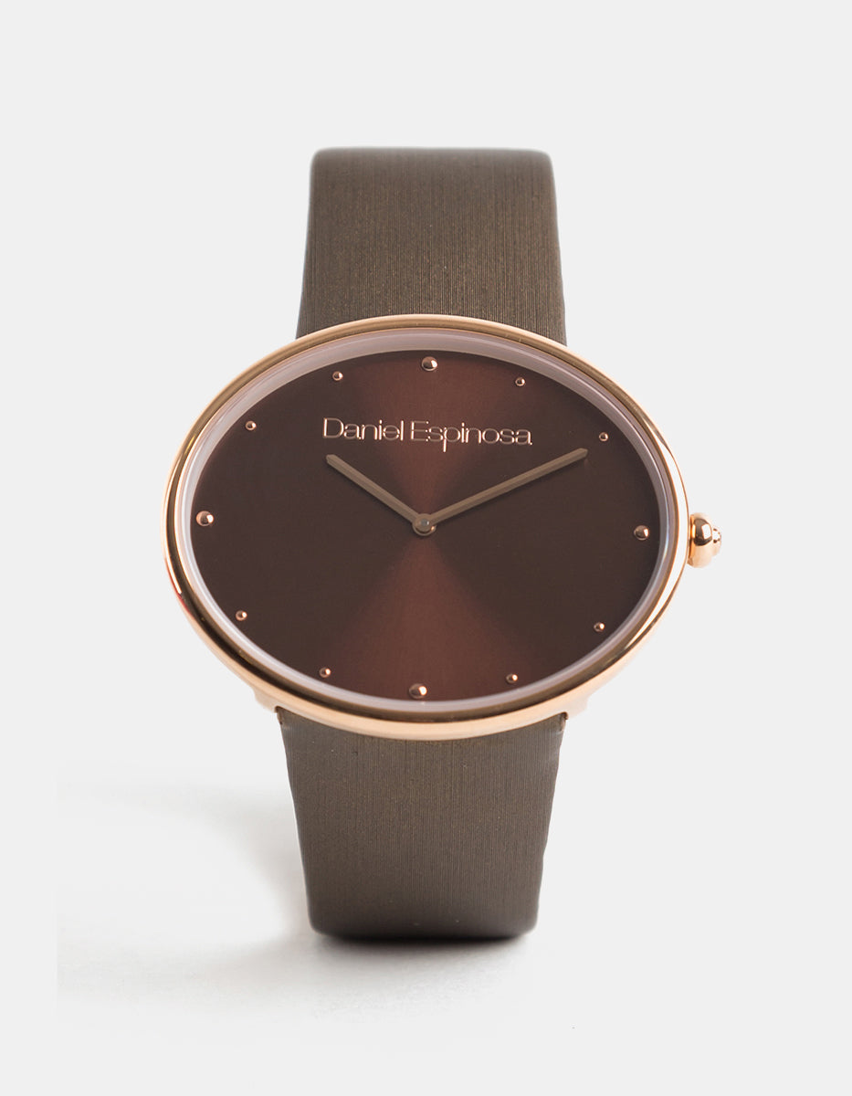 Reloj en Acero Inoxidable Café con Bisel Dorado Hollywood