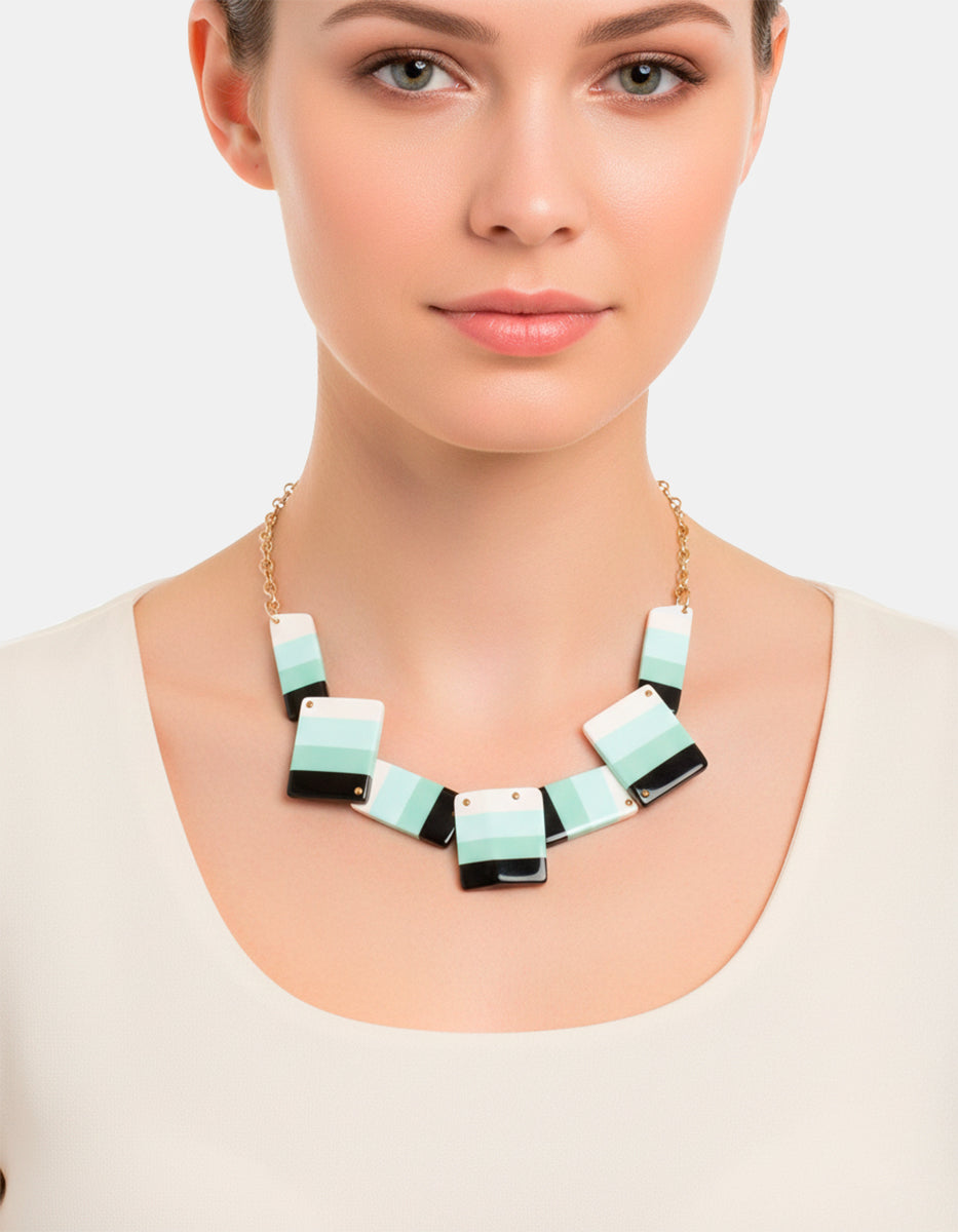 ⚡Ei Collar en Metal Base con Baño Vermeil 22 kt Rectángulos en Tonos Verde, Menta y Crema New Deco