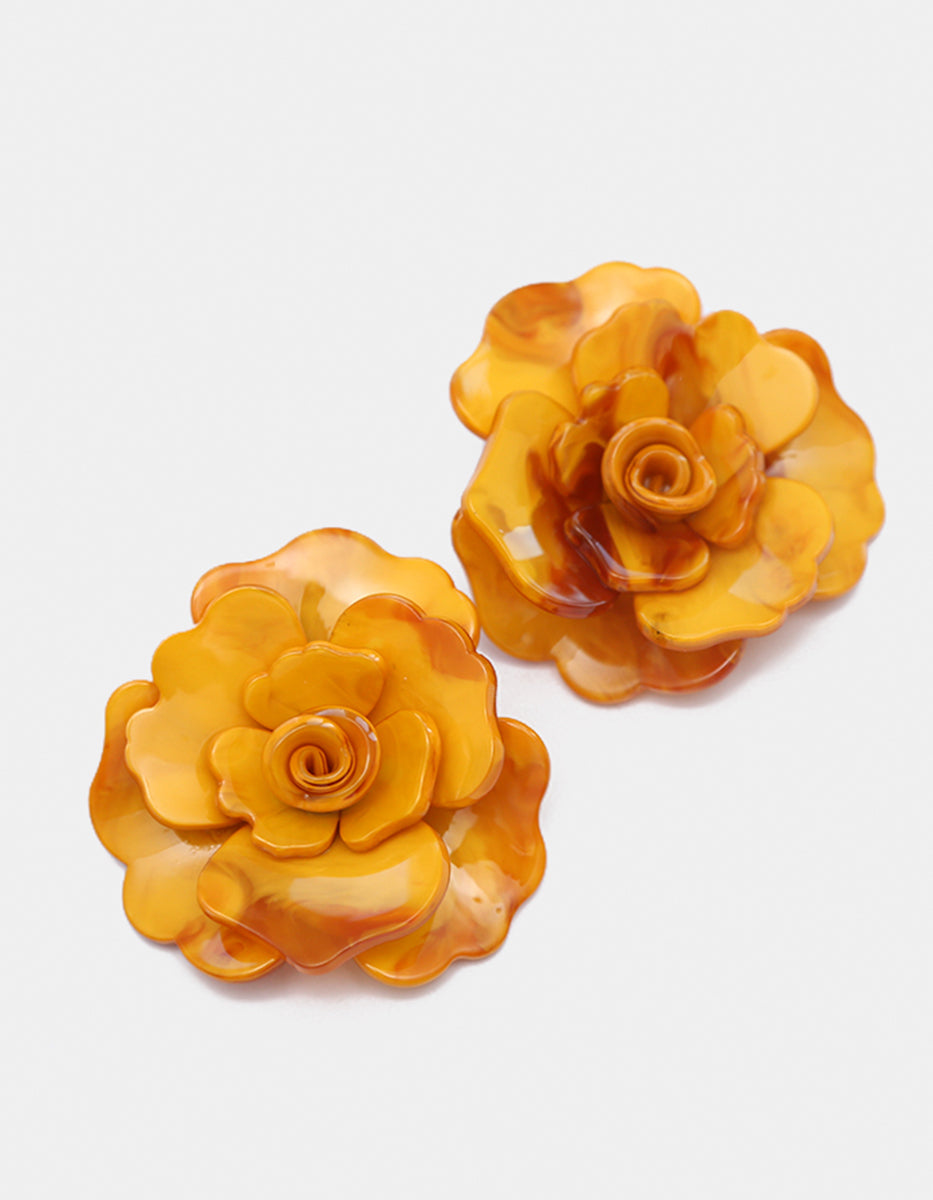 Aretes de Baquelita con forma de Flor en Tono Ambar Mandragora