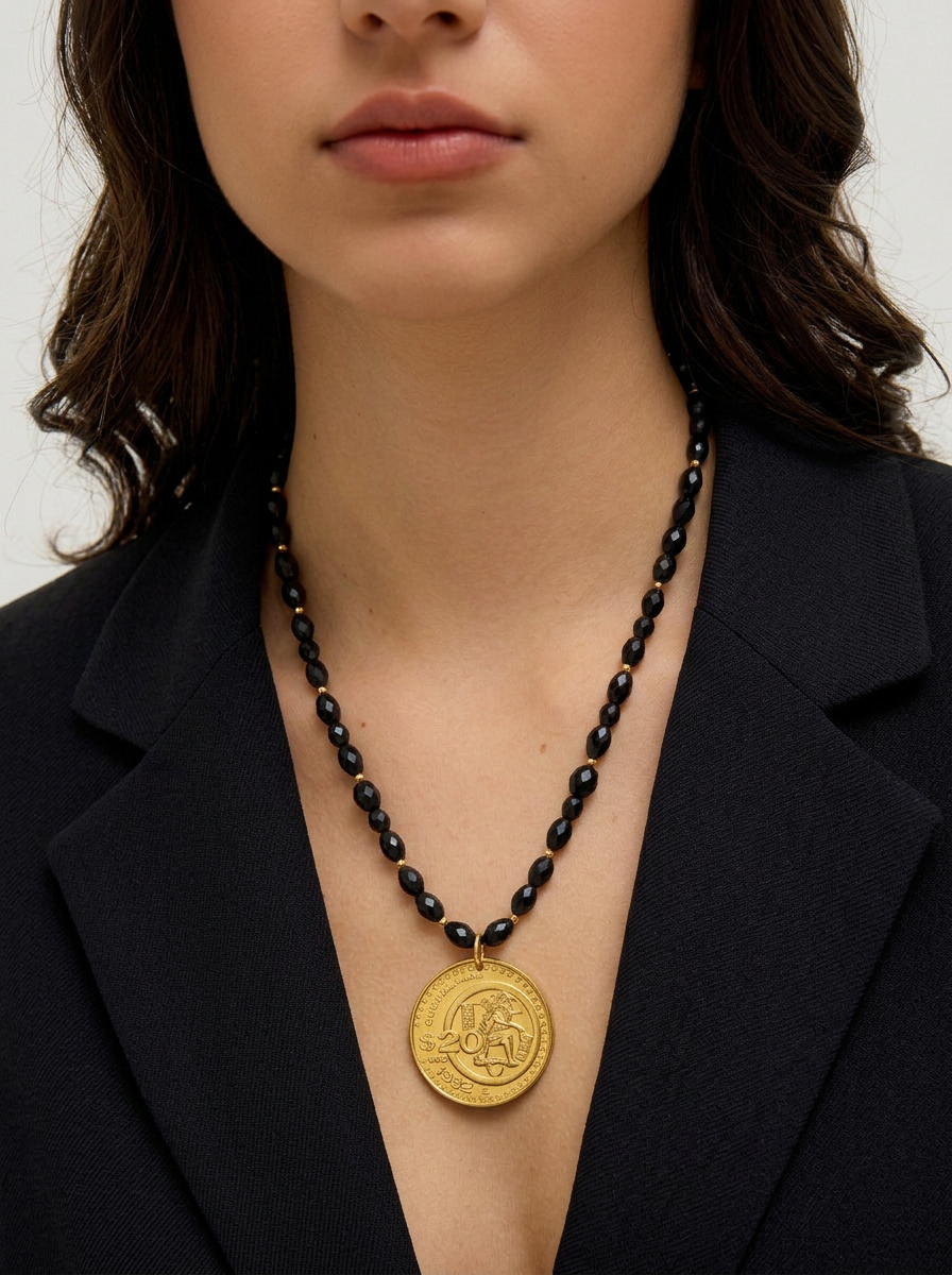 Collar un hilo ágatas negras & dije de moneda auténtica Memorias