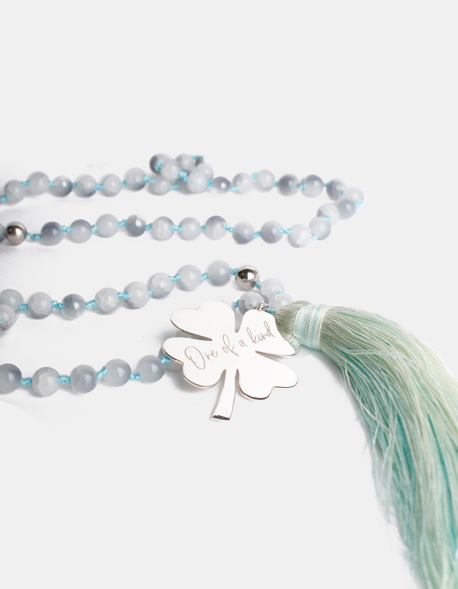 Collar en Bronce con Baño Plateado Wish