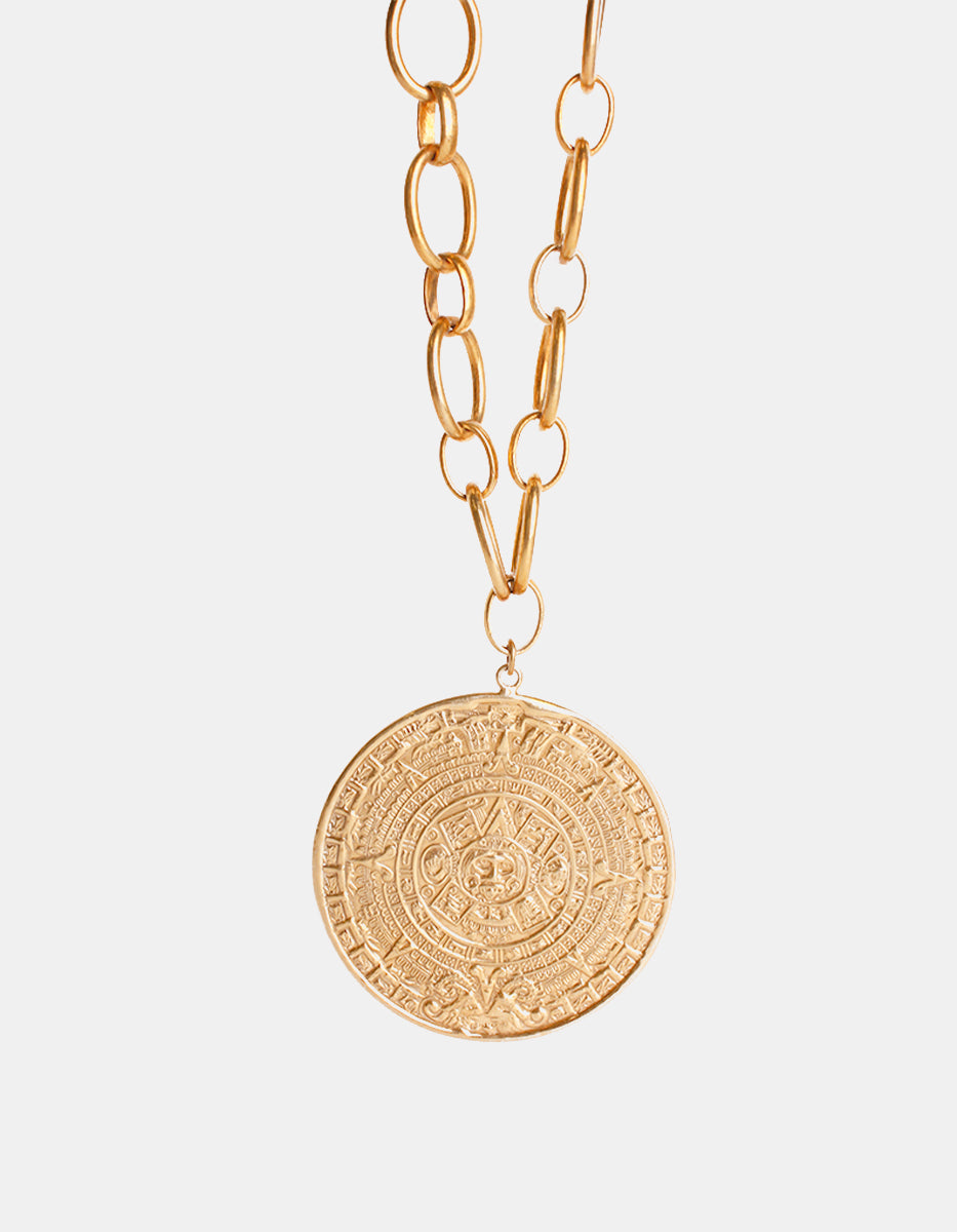 Collar de bronce con baño de oro 22k y dije con grabado azteca