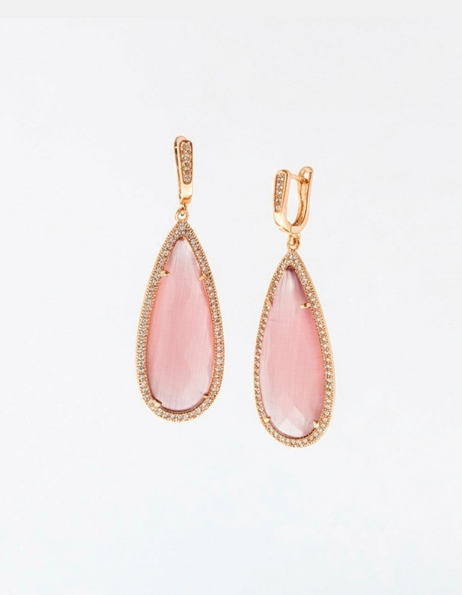 Aretes en bronce con baño vermeil 22 kt con piedras ojo de gato tono palo de rosa y espinolitas tono blanco Marquesa