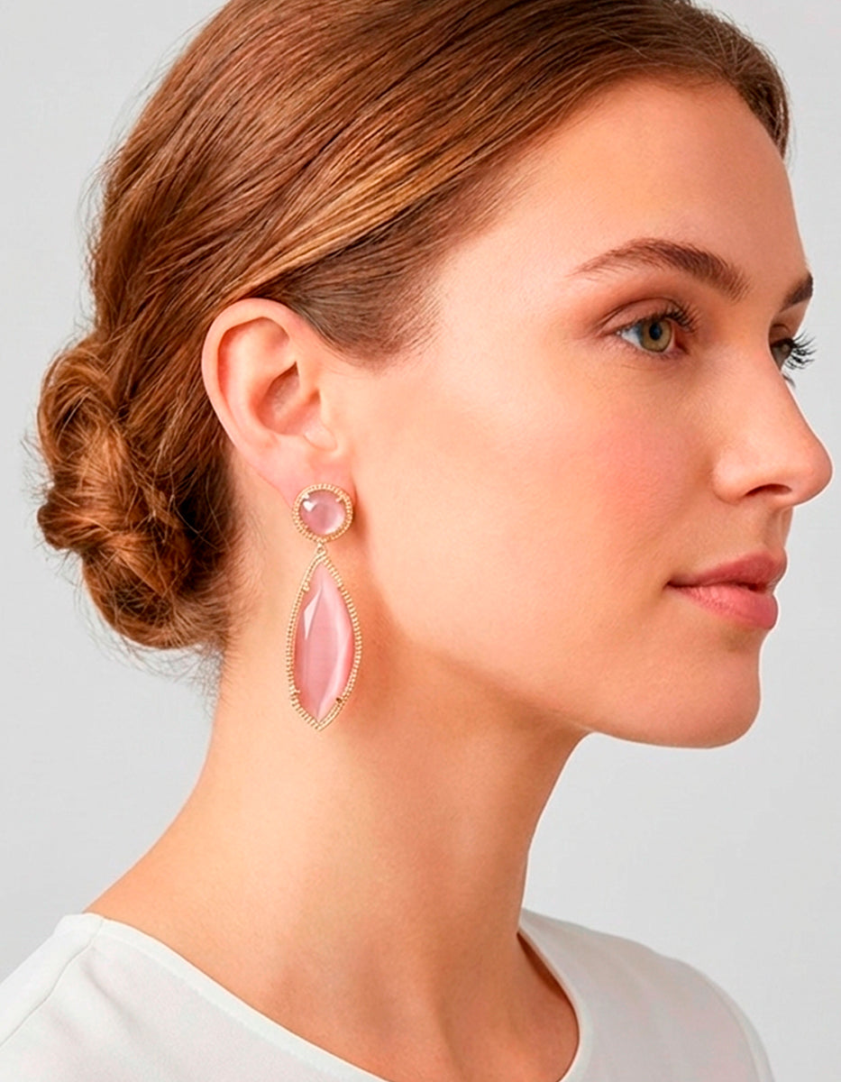 Aretes en Bronce con Baño de Oro 22 kt y Piedras Ojo de Gato en Tono Palo de Rosa Marquesa