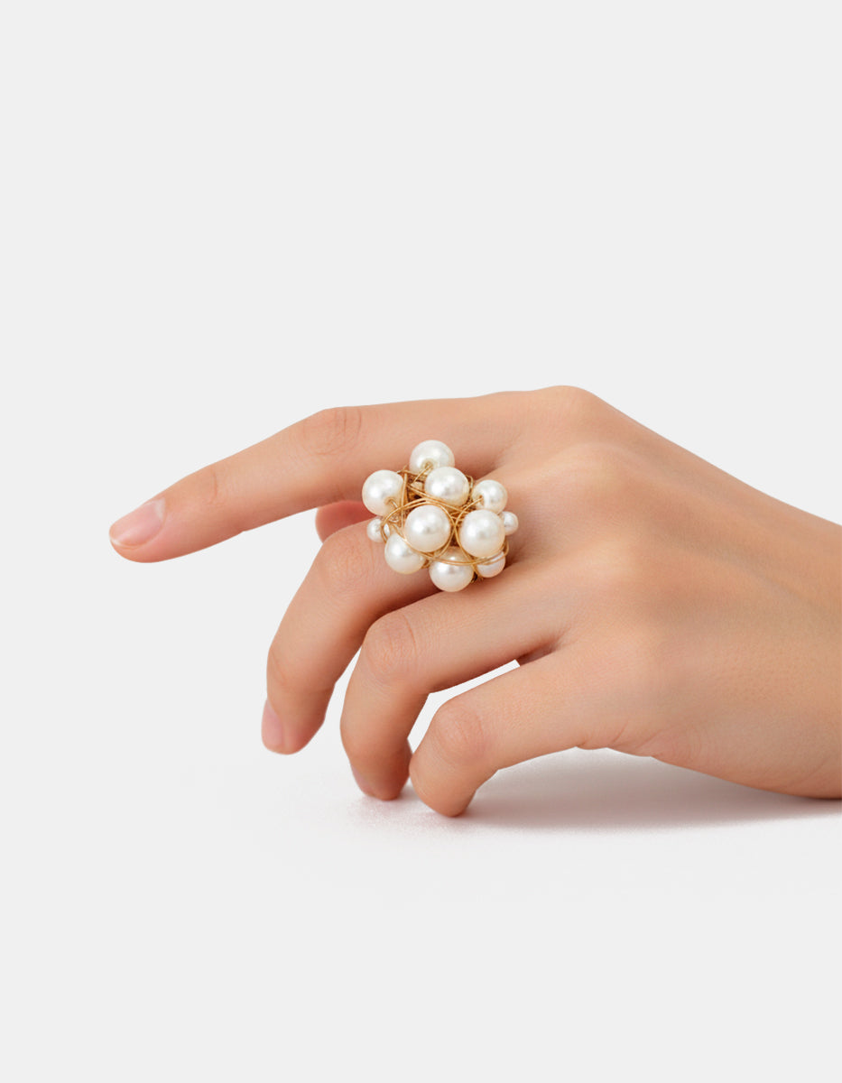 Anillo en Bronce con Baño de Oro 22 kt y Perla Madre Gem Of Queens