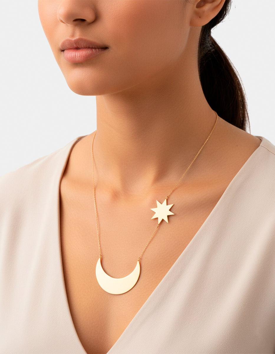 ⚡Ei Collar en Bronce con Baño de Oro 22 kt con Dije de Media Luna y Estrella de 8 Picos Fly Me to the Moon
