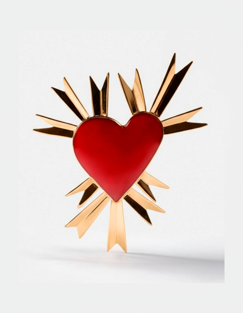 Broche en forma de corazón con baquelita roja Visión