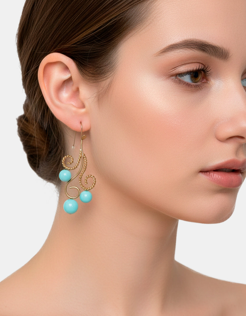 Aretes en Oro Laminado 22 kt con 3 Gemas Turquesa Circulares La Choca