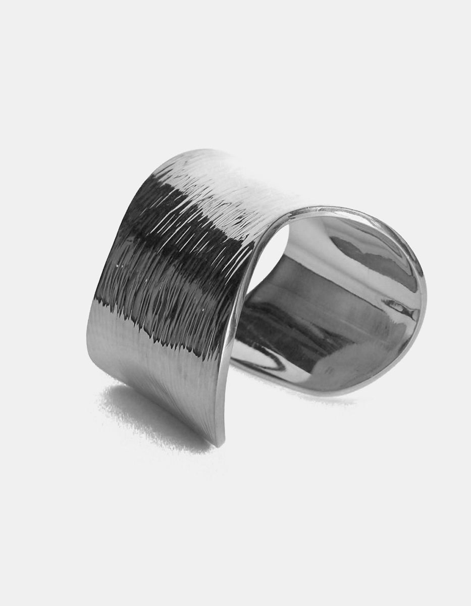 Brazalete martelinado Calcuta