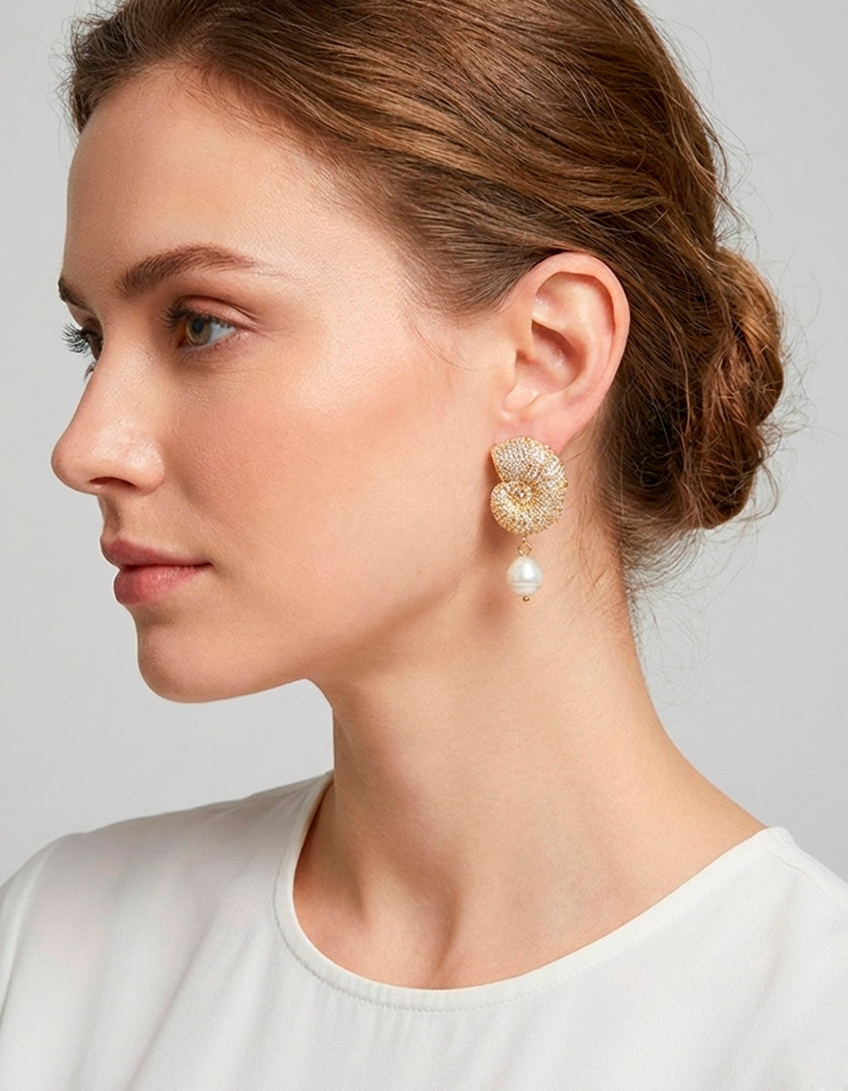 Aretes en Bronce con Baño de Oro 22 kt con Espinolita y Perla Cultivada Flashy Moments