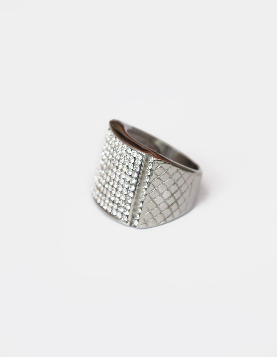 Anillo de acero inoxidable en baño de rodio con espinolitas y textura de cuadros Talla 7.5 Nordic