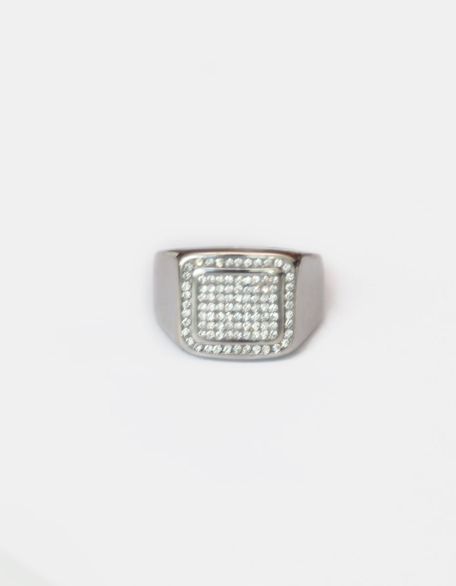 Anillo de acero inoxidable en baño de rodio con espinolitas cuadradas Nordic
