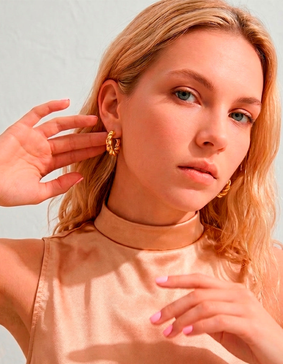 Aretes de Bronce con Baño Oro 22K Torsal