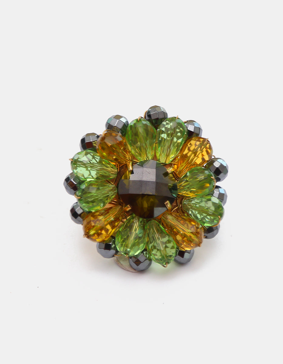 Anillo ajustable en baño vermeil de 22k con flor de circonias en tonos verde y ámbar