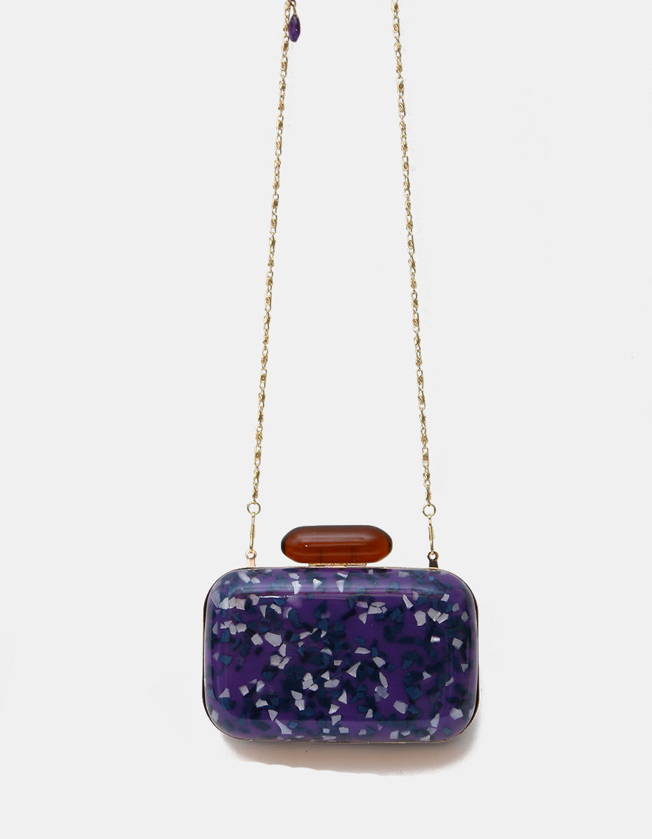 Bolso de mano rígido violeta con efecto mosaico y broche ámbar