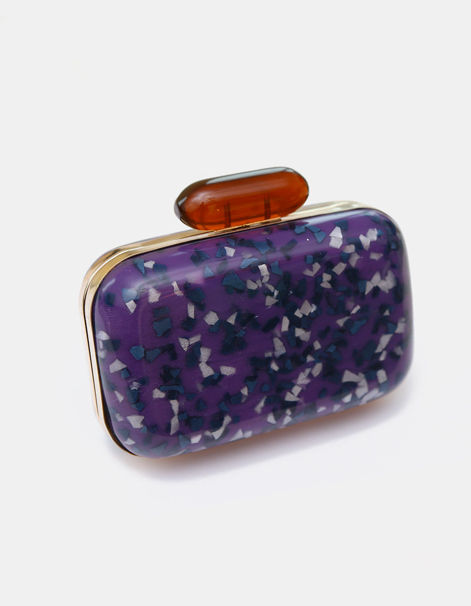 Bolso de mano rígido violeta con efecto mosaico y broche ámbar