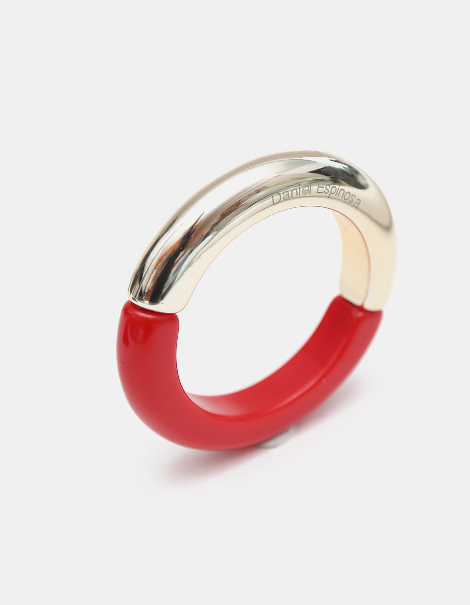 Brazalete rígido bicolor de resina roja y baño de platino con acabado pulido Ultramar