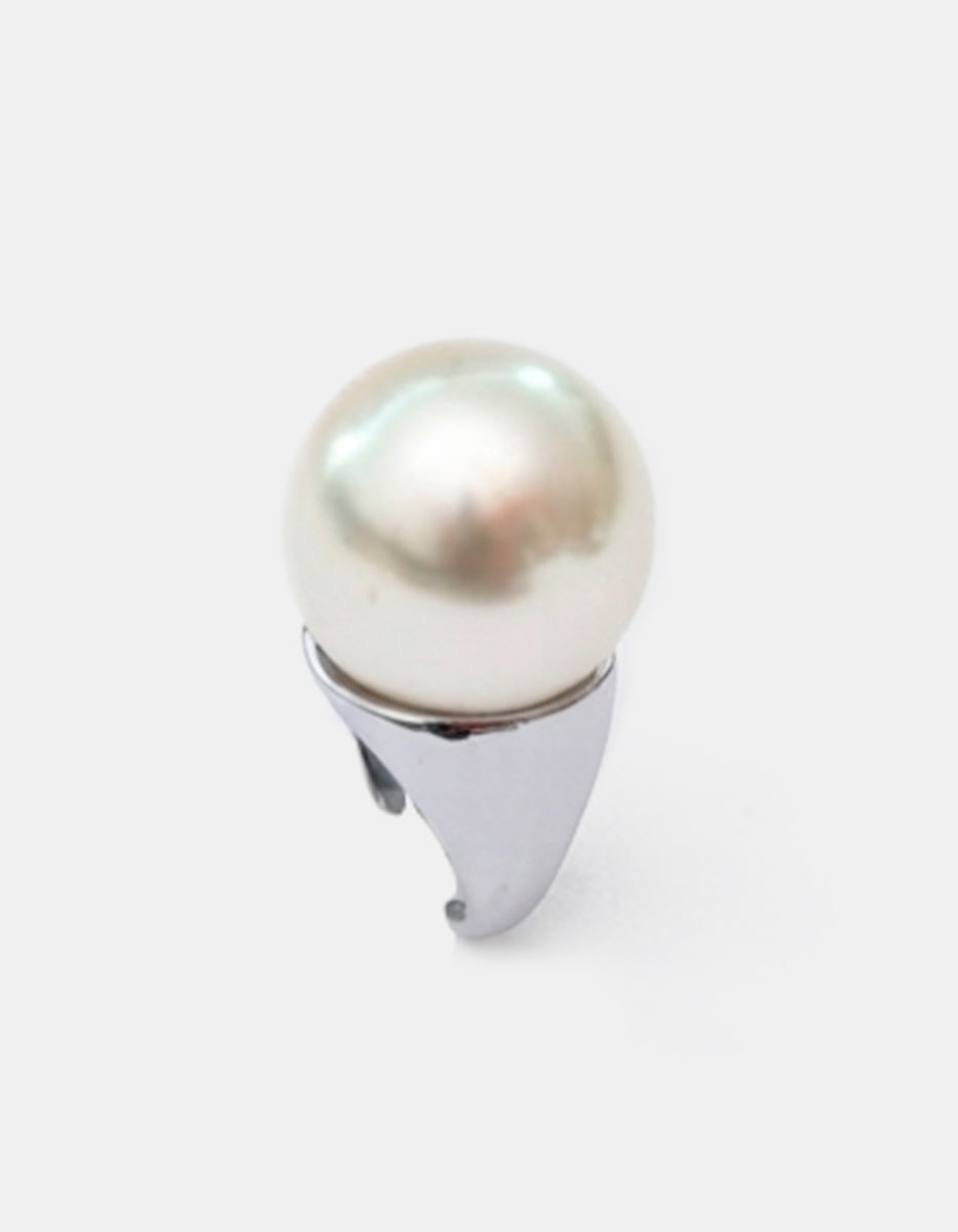 Anillo ajustable en baño platino con gran perla esférica nacarada oversize Ultramar