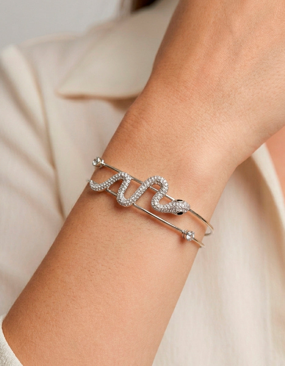 Brazalete con baño de platino doble hilo con serpiente, ágata y topacios blancos Festive Style