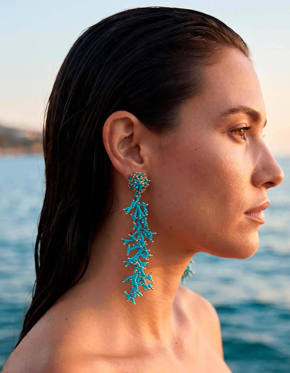 Aretes de Goldfield 18k & cuentas turquesa con diseño de coral marino Ultramar