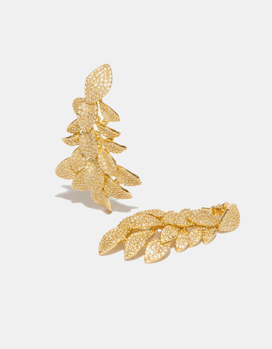 Aretes  elegante adornada con Pavé de  circonitas blancas Puresa