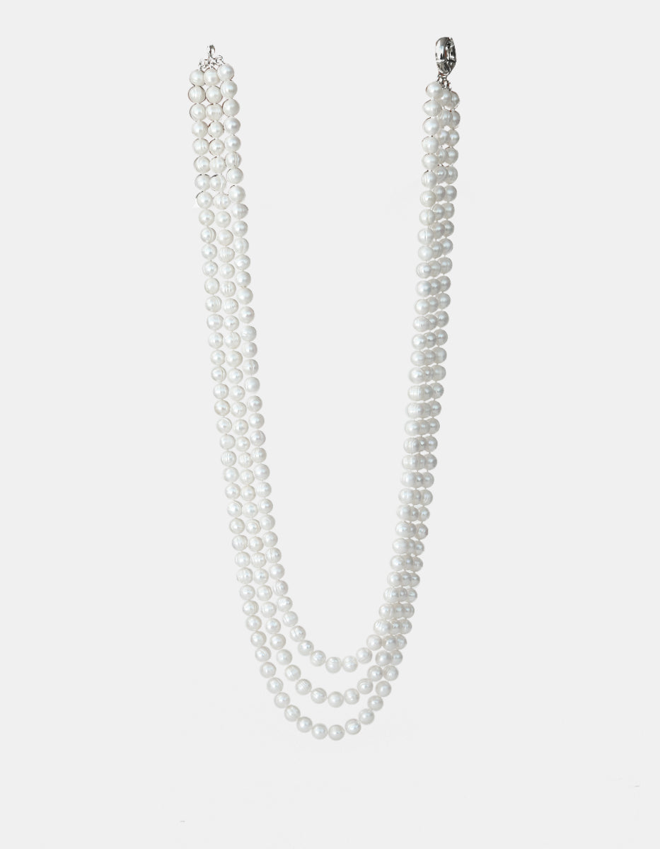 Collar anudado perla japonesa redonda 3 hilos 8mm de 62cm largo Crush