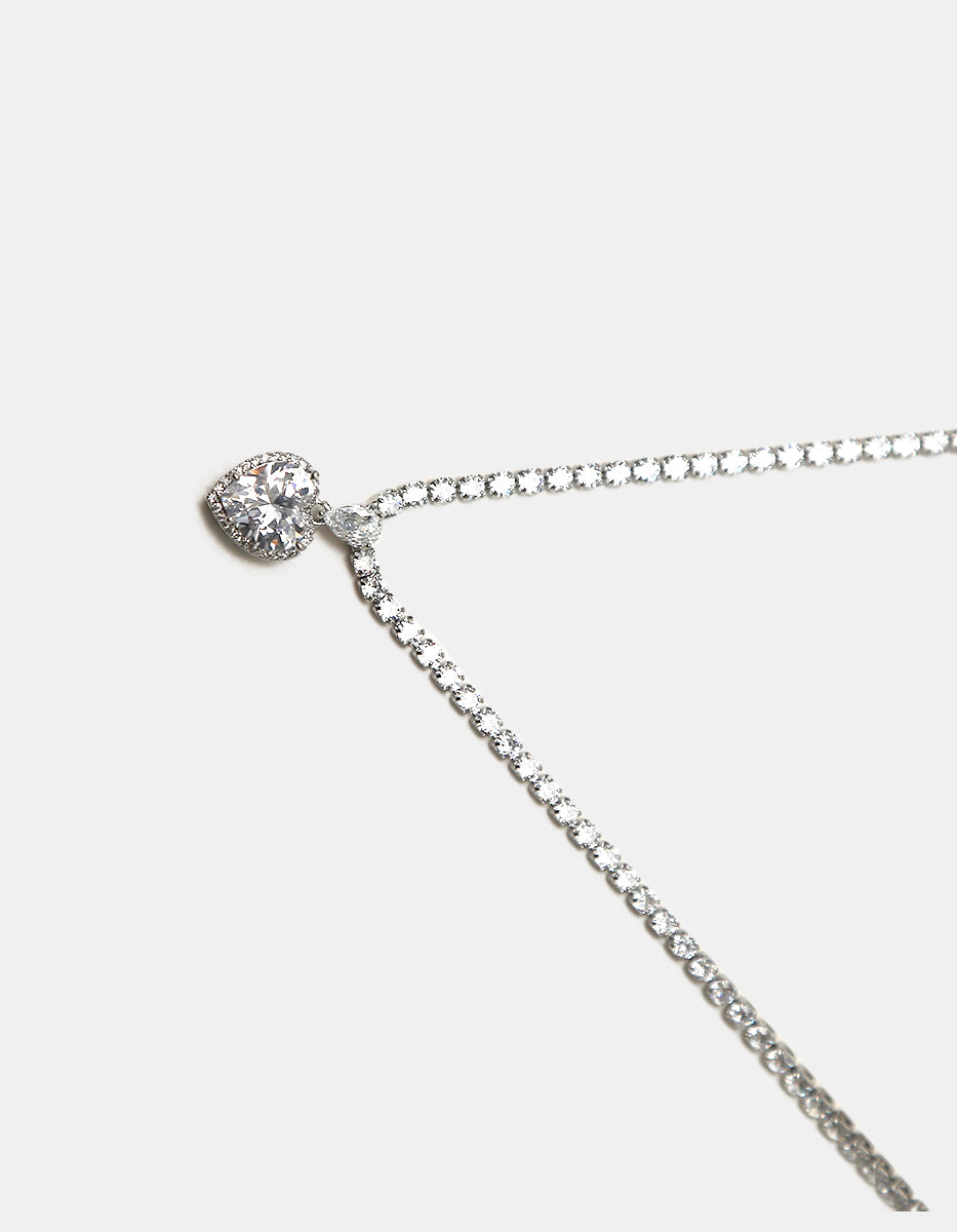 Collar en plata .925 con topacios blancos y topacio central en corte corazón Love Story