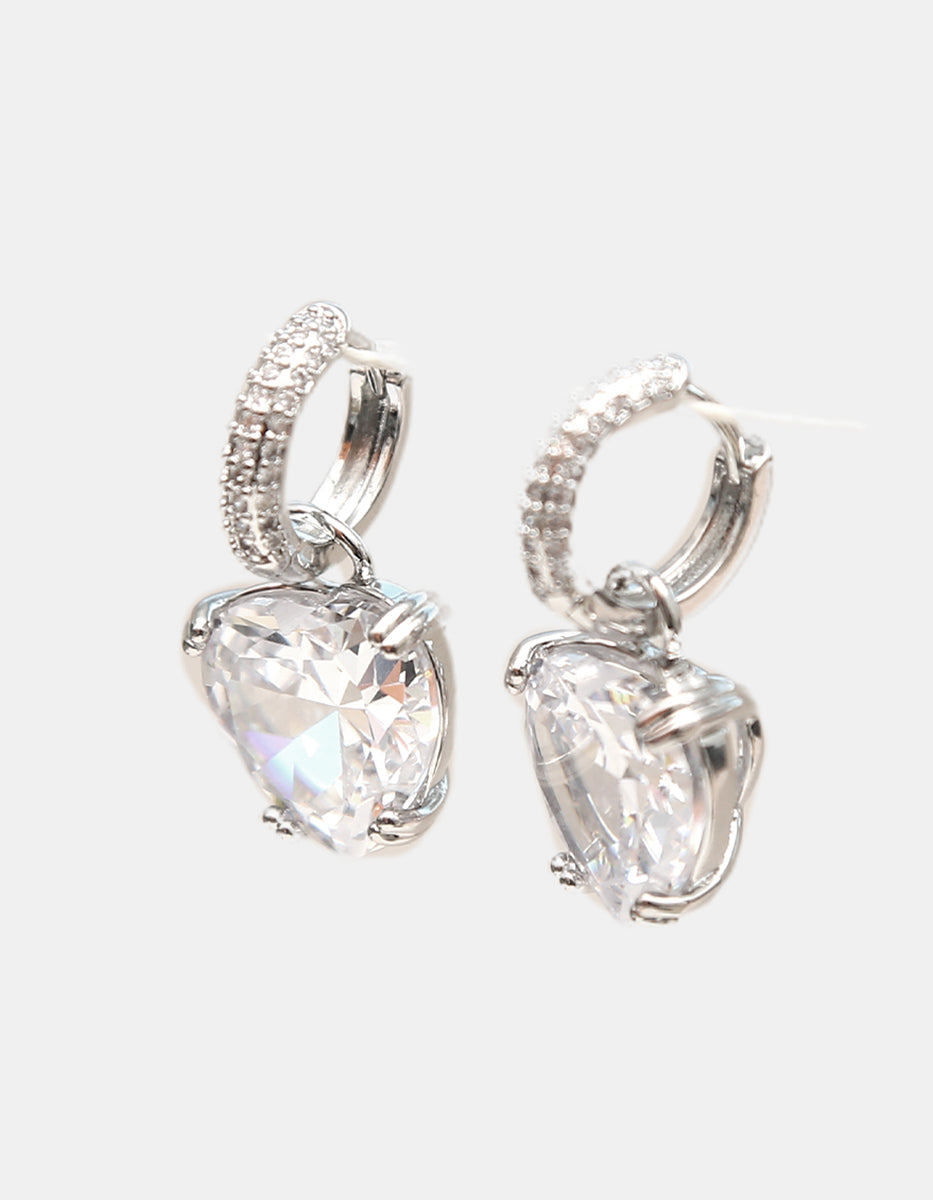 Aretes en plata .925 con topacio en corte corazón y halo de topacios blancos Love Story