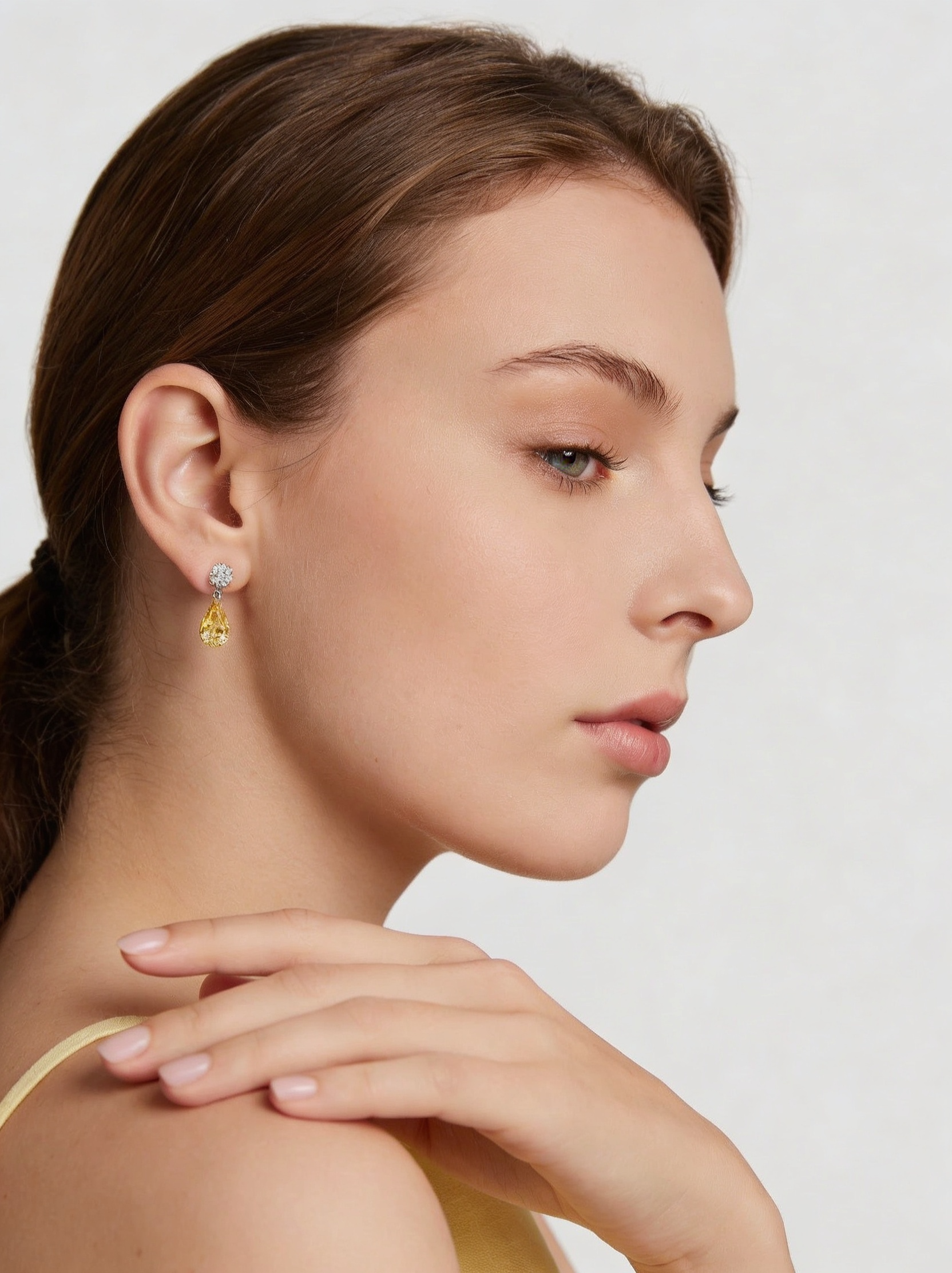 Aretes de Plata .925 con citrinos amarillos en corte pera y topacios blancos en corte princesa Seducción