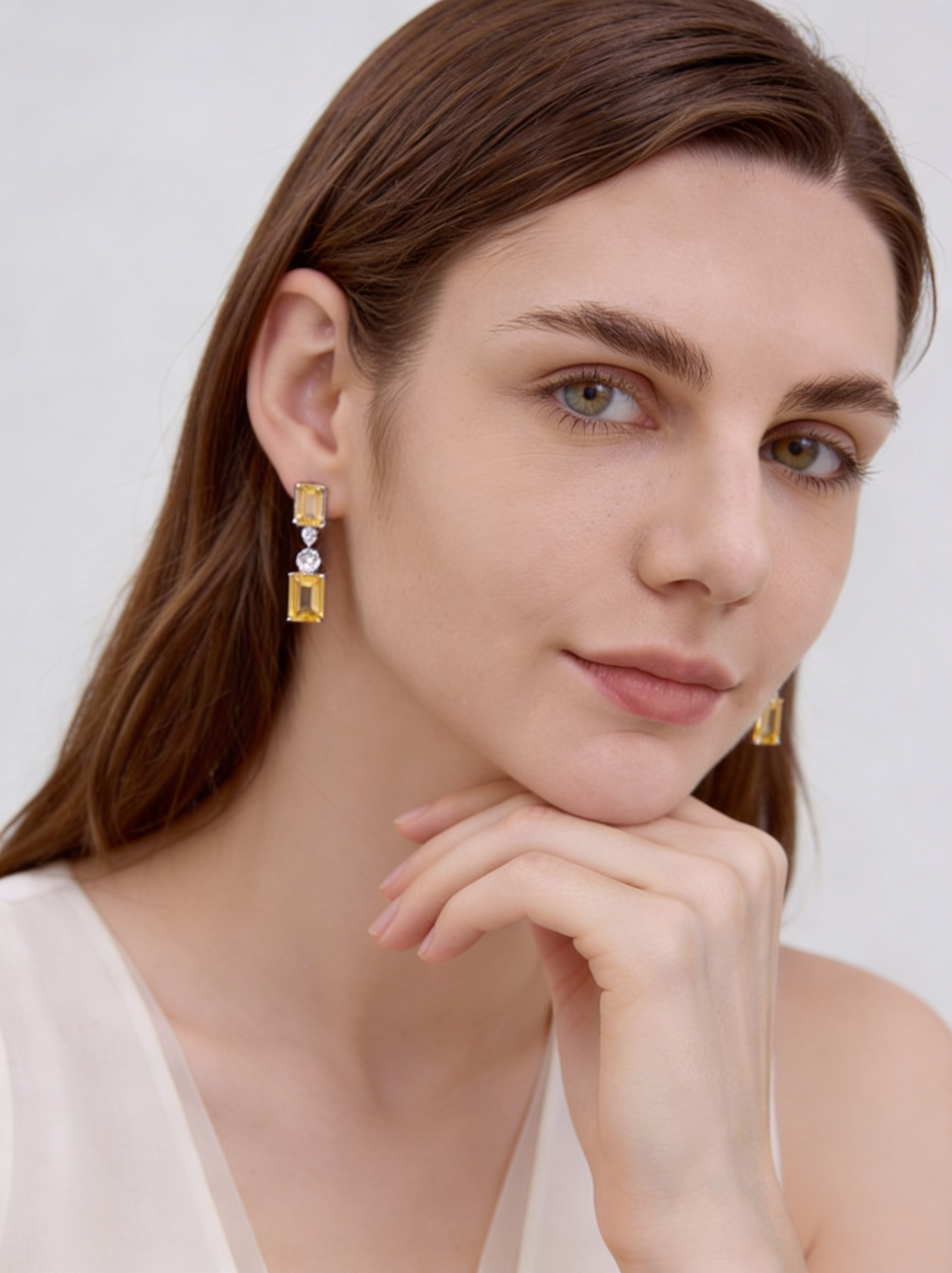 Aretes de Plata .925 con citrinos amarillos en corte radiante y topacios blancos Seducción