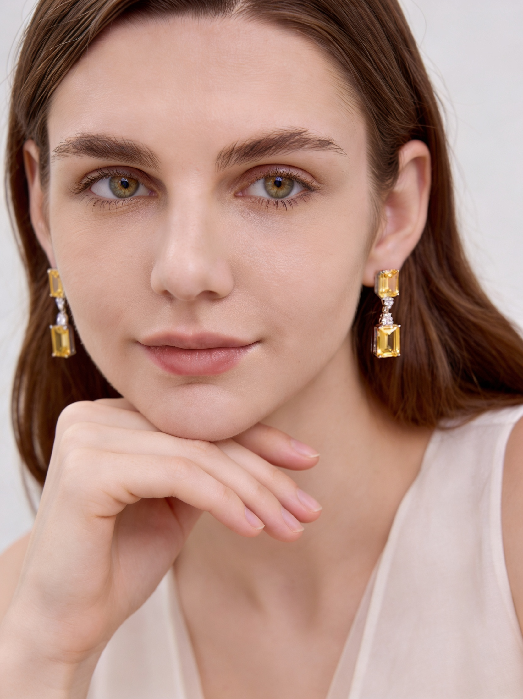 Aretes de Plata .925 con citrinos amarillos en corte radiante y topacios blancos Seducción